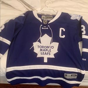 Leafs jersey